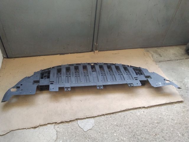 bontott RENAULT MEGANE III Első Lökhárító Alsó (Műanyag)