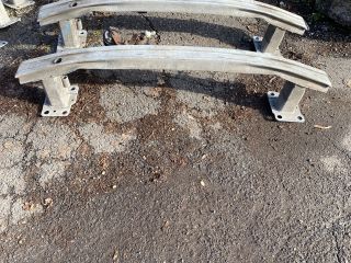 bontott RENAULT MEGANE III Első Lökhárító Merevítő (Fém)