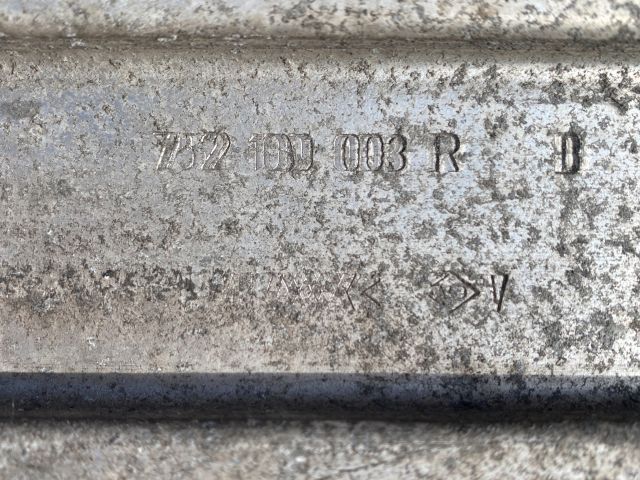 bontott RENAULT MEGANE III Első Lökhárító Merevítő (Fém)