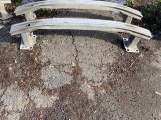 bontott RENAULT MEGANE III Első Lökhárító Merevítő (Fém)