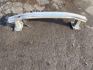 bontott RENAULT MEGANE III Első Lökhárító Merevítő (Fém)