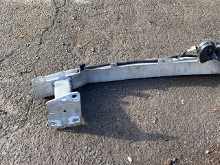 bontott RENAULT MEGANE III Első Lökhárító Merevítő (Fém)