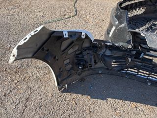 bontott RENAULT MEGANE III Első Lökhárító (Részeivel)