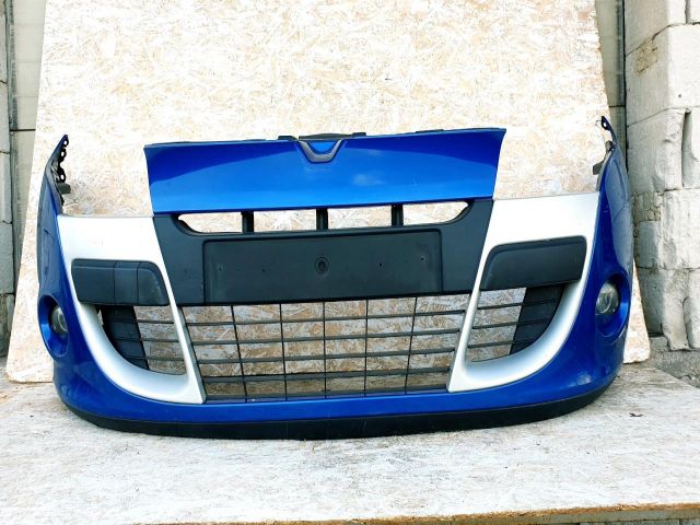 bontott RENAULT MEGANE III Első Lökhárító (Részeivel)