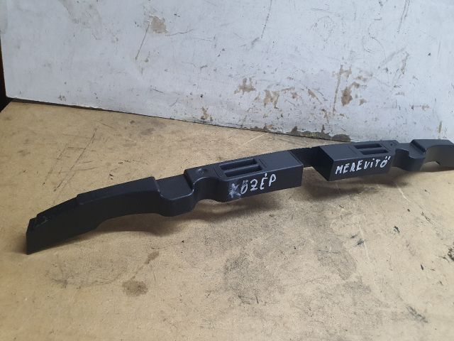 bontott RENAULT MEGANE III Első Lökhárító Tartó Felső