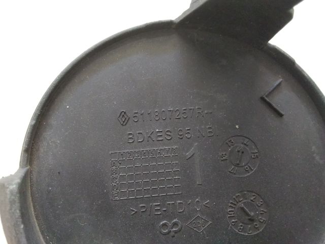 bontott RENAULT MEGANE III Első Vonószem Burkolat