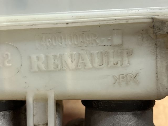 bontott RENAULT MEGANE III Főfékhenger