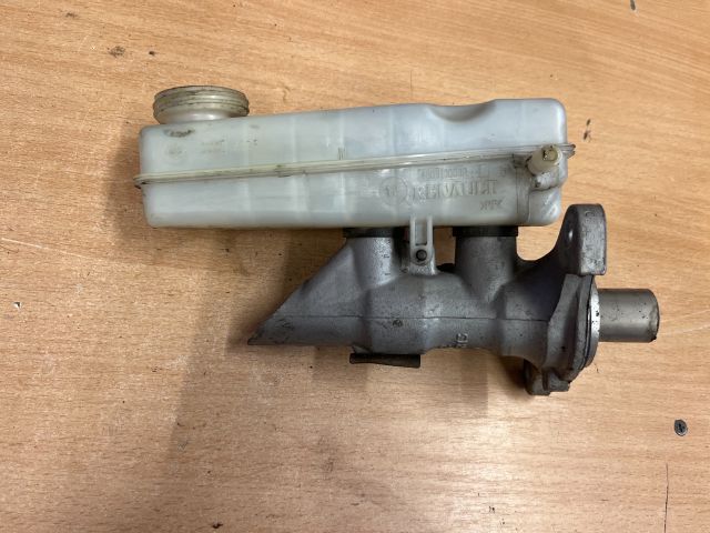 bontott RENAULT MEGANE III Főfékhenger