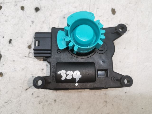 bontott RENAULT MEGANE III Fűtés Állító Motor