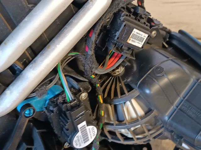 bontott RENAULT MEGANE III Fűtés Box