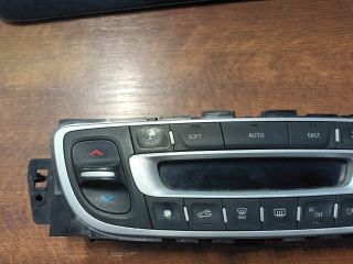 bontott RENAULT MEGANE III Fűtéskapcsoló (digit klímás)