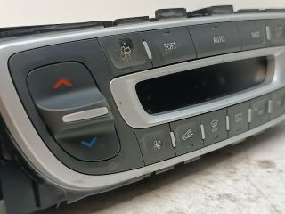 bontott RENAULT MEGANE III Fűtéskapcsoló (digit klímás)