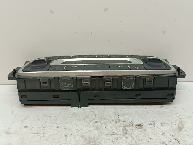 bontott RENAULT MEGANE III Fűtéskapcsoló (digit klímás)