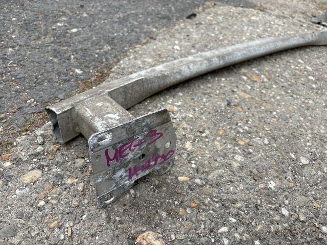 bontott RENAULT MEGANE III Hátsó Lökhárító Merevítő (Fém)