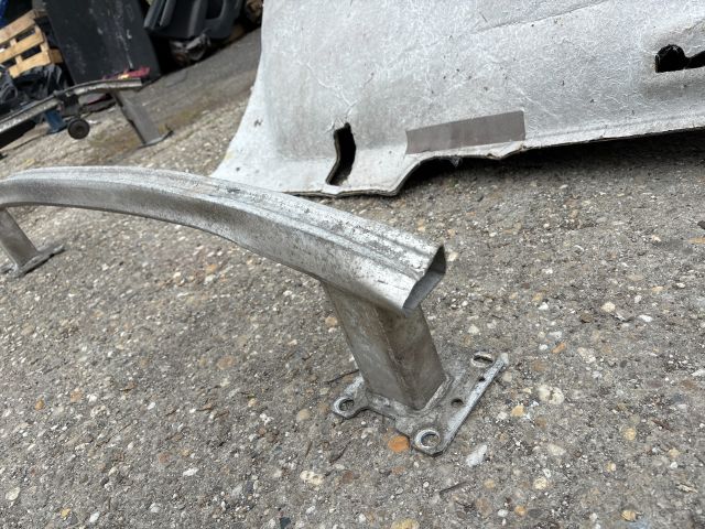 bontott RENAULT MEGANE III Hátsó Lökhárító Merevítő (Fém)