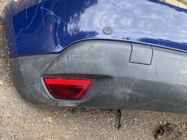 bontott RENAULT MEGANE III Hátsó Lökhárító (Részeivel)