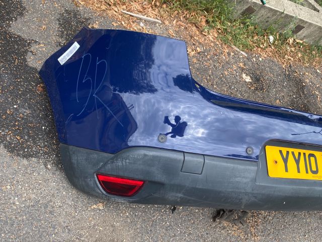 bontott RENAULT MEGANE III Hátsó Lökhárító (Részeivel)
