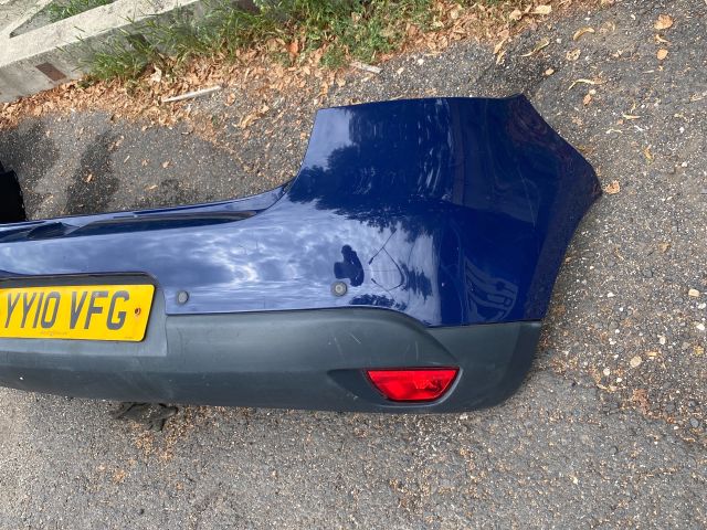 bontott RENAULT MEGANE III Hátsó Lökhárító (Részeivel)