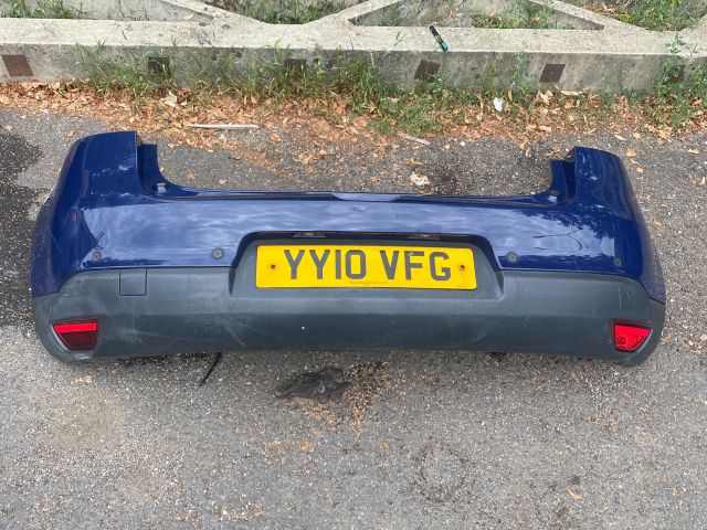 bontott RENAULT MEGANE III Hátsó Lökhárító (Részeivel)