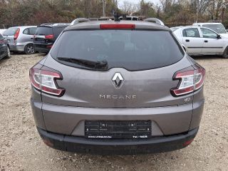 bontott RENAULT MEGANE III Hátsó Lökhárító (Üresen)