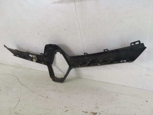 bontott RENAULT MEGANE III Hűtőrács