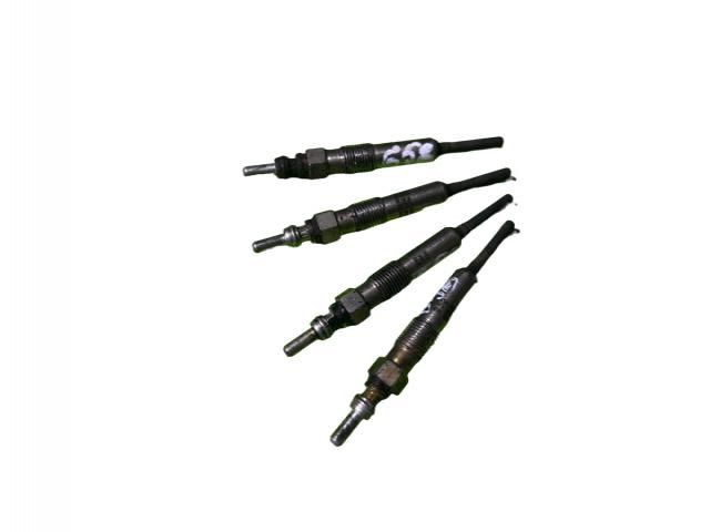 bontott RENAULT MEGANE III Izzító/Gyújtó Gyertya