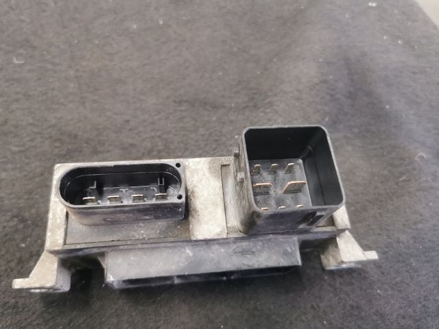 bontott RENAULT MEGANE III Izzító Relé