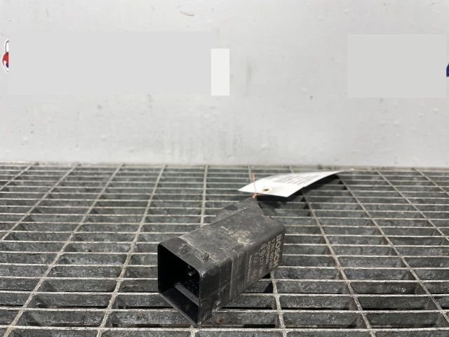 bontott RENAULT MEGANE III Izzító Relé