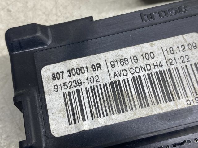 bontott RENAULT MEGANE III Jobb első Ablakemelő Motor