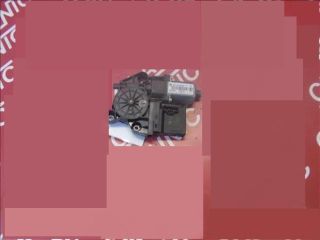 bontott RENAULT MEGANE III Jobb első Ablakemelő Motor