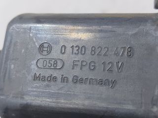 bontott RENAULT MEGANE III Jobb első Ablakemelő Motor