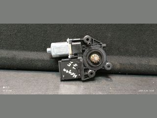 bontott RENAULT MEGANE III Jobb első Ablakemelő Motor