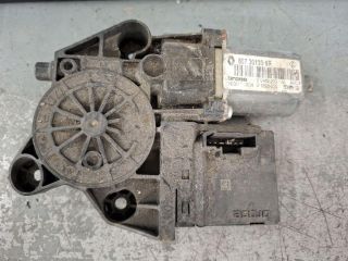 bontott RENAULT MEGANE III Jobb első Ablakemelő Motor