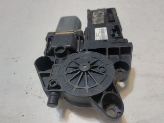 bontott RENAULT MEGANE III Jobb első Ablakemelő Motor