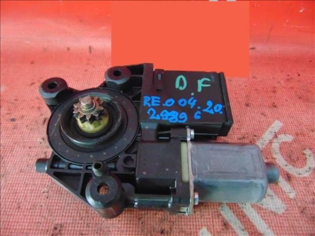 bontott RENAULT MEGANE III Jobb első Ablakemelő Motor