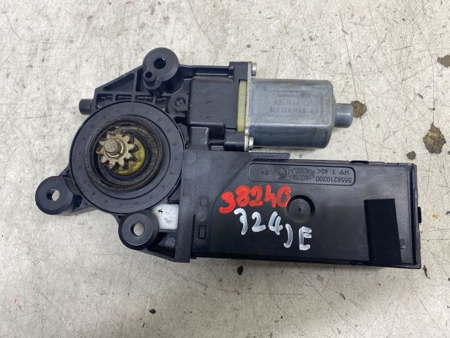 bontott RENAULT MEGANE III Jobb első Ablakemelő Motor