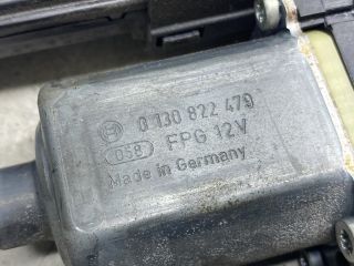 bontott RENAULT MEGANE III Jobb első Ablakemelő Motor