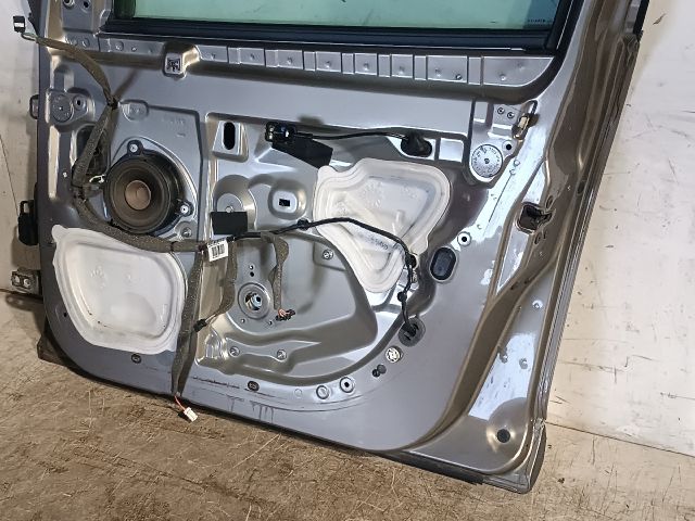 bontott RENAULT MEGANE III Jobb első Ajtó (Részeivel)