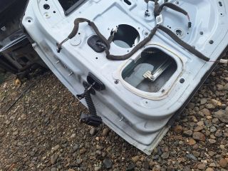 bontott RENAULT MEGANE III Jobb első Ajtó (Üres lemez)