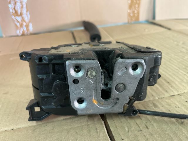 bontott RENAULT MEGANE III Jobb első Ajtózár