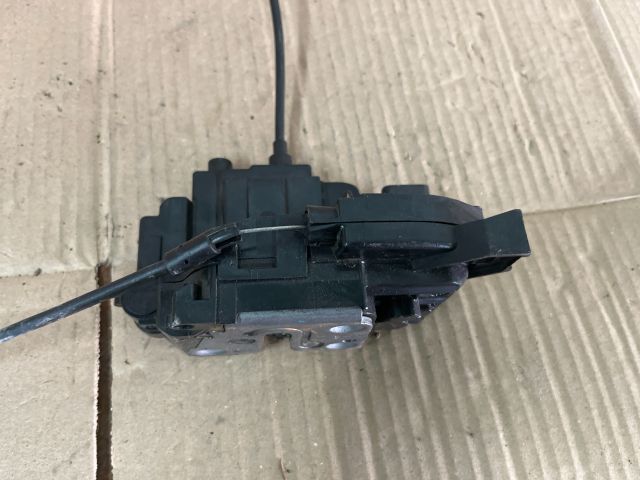 bontott RENAULT MEGANE III Jobb első Ajtózár