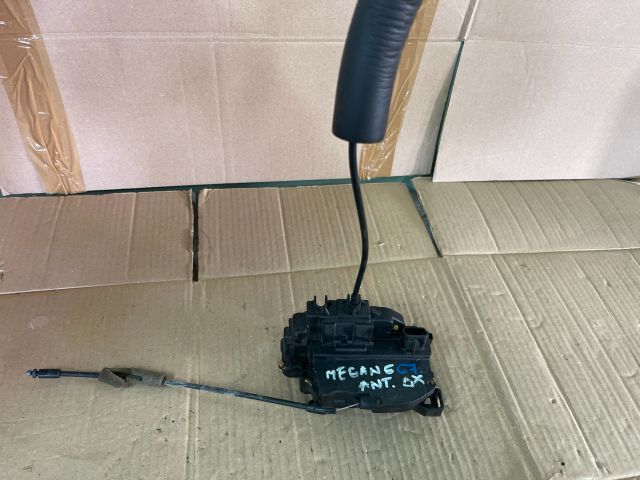 bontott RENAULT MEGANE III Jobb első Ajtózár