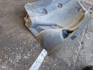 bontott RENAULT MEGANE III Jobb első Hátsó Dobbetét (Kerékjárati, Műanyag)