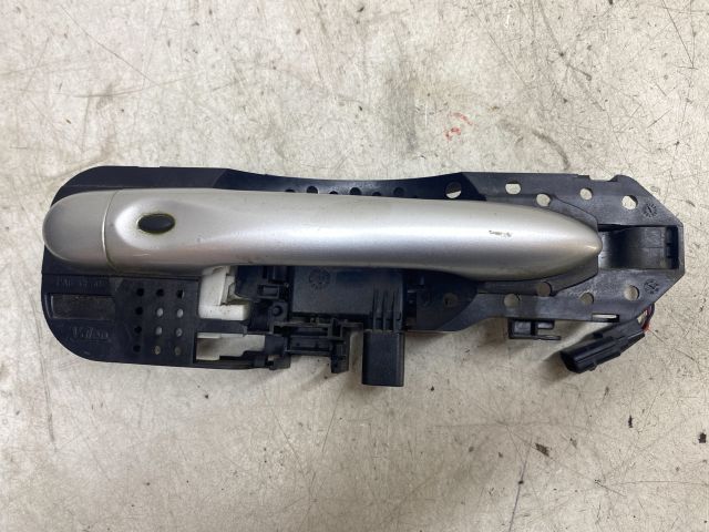 bontott RENAULT MEGANE III Jobb első Külső Kilincs