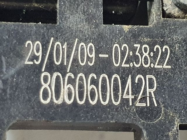 bontott RENAULT MEGANE III Jobb első Külső Kilincsfészek