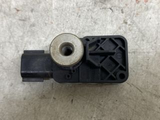 bontott RENAULT MEGANE III Jobb első Oldal Ütközés Érzékelő