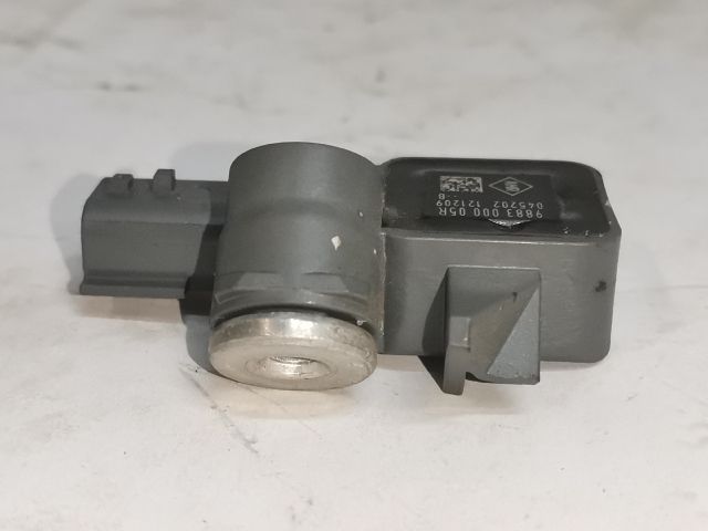 bontott RENAULT MEGANE III Jobb első Oldal Ütközés Érzékelő