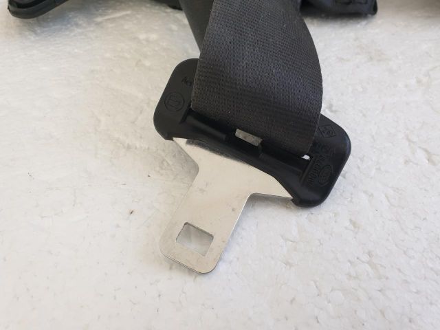 bontott RENAULT MEGANE III Jobb első Övfeszítő