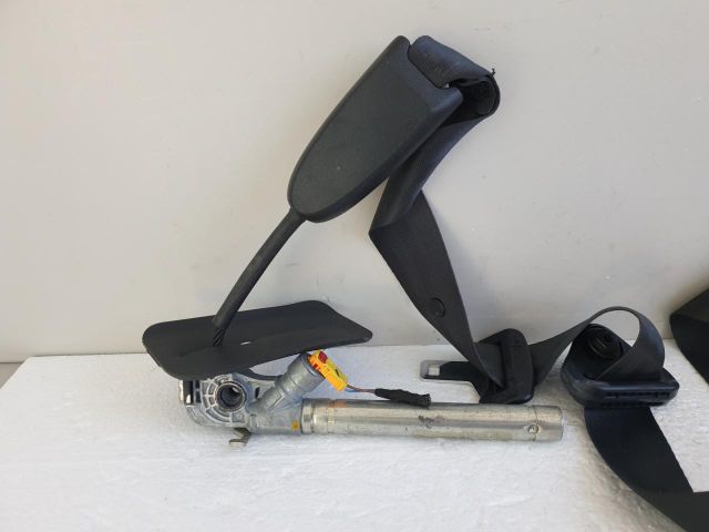 bontott RENAULT MEGANE III Jobb első Övfeszítő