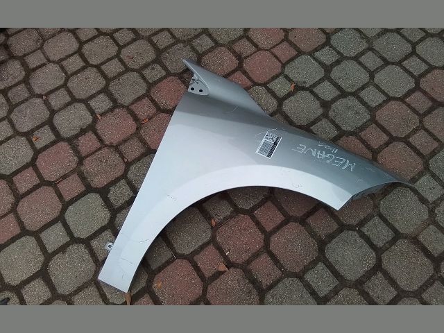 bontott RENAULT MEGANE III Jobb első Sárvédő